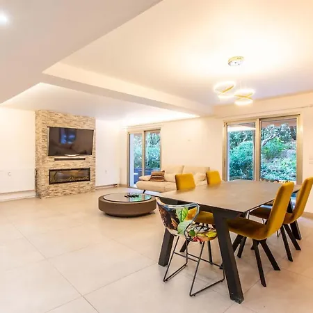 Apartamento En Bord De Avec Piscine - *